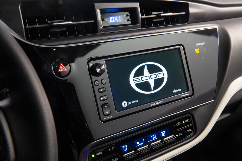 Illustration for article titled The 2016 Scion iM Is The xB Replacement For Your Retired Aunt